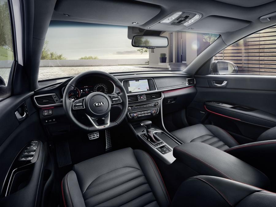 Торпедо Kia Optima Sportswagon GT Line (JF) 2018 года  (WW) (фото 3 из 44)